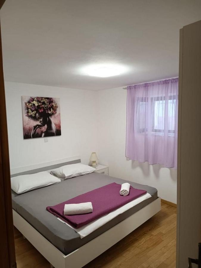 Apartment Dujas Split Exteriör bild